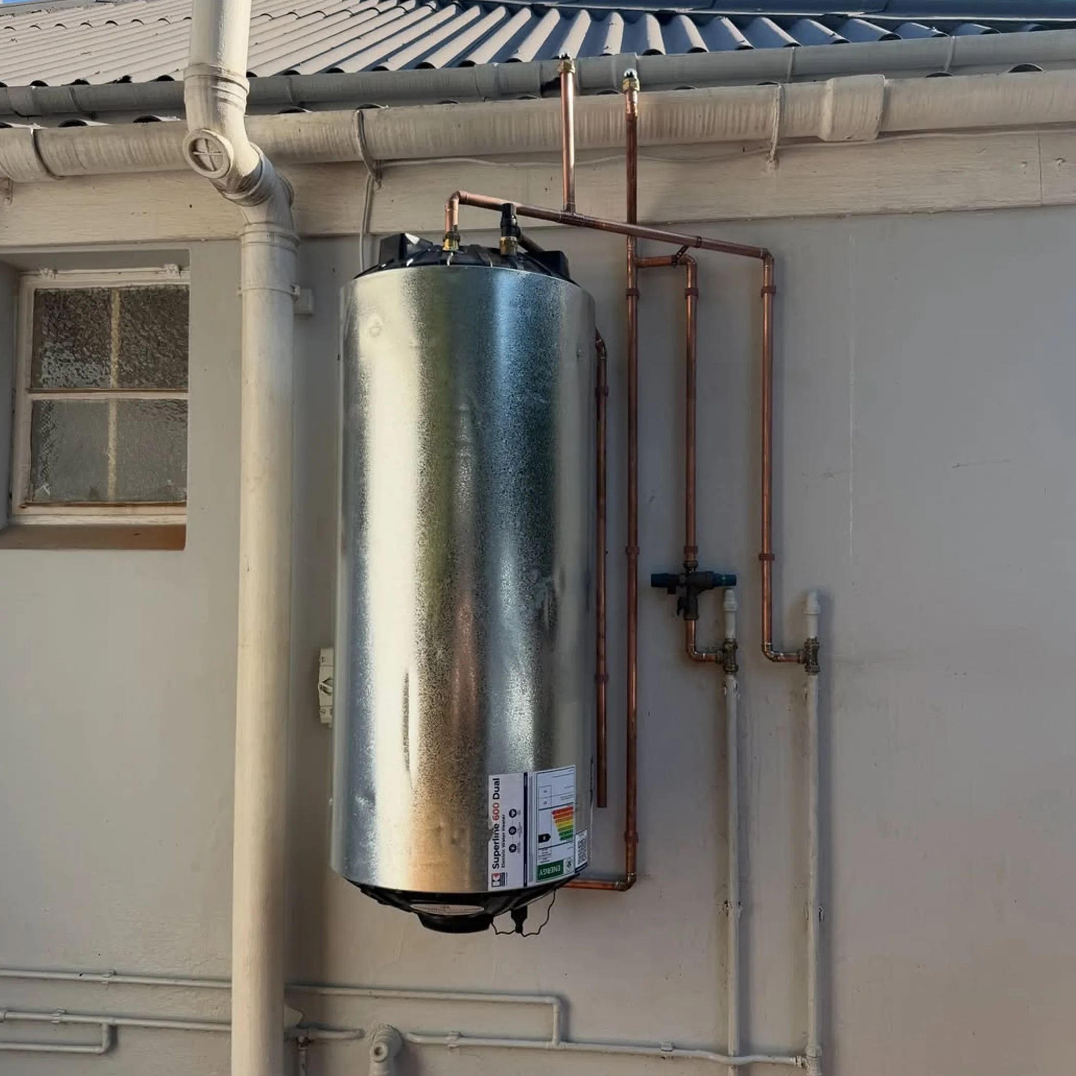 hot water system with pipes